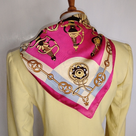 CLIQUETIS SWORD SCARF - Picture 3 of 11